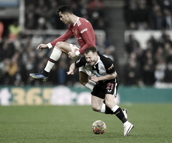 Manchester United busca empate contra Newcastle com De Gea em grande atuação