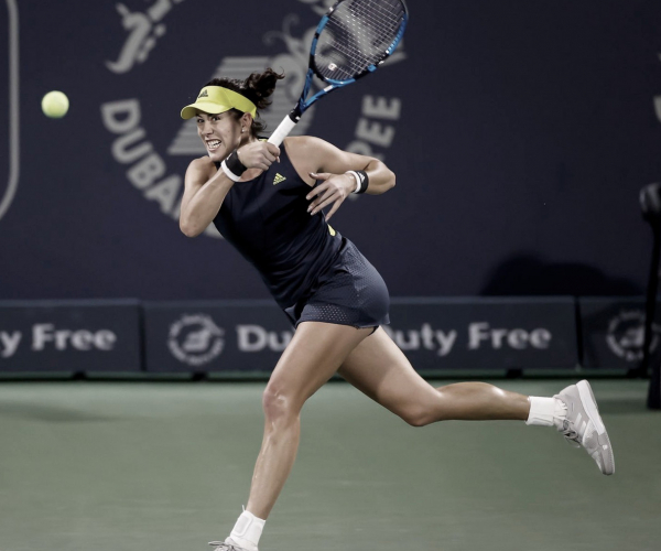 Muguruza desafía a la sorprendente Krejcikova, van por el título en Dubái