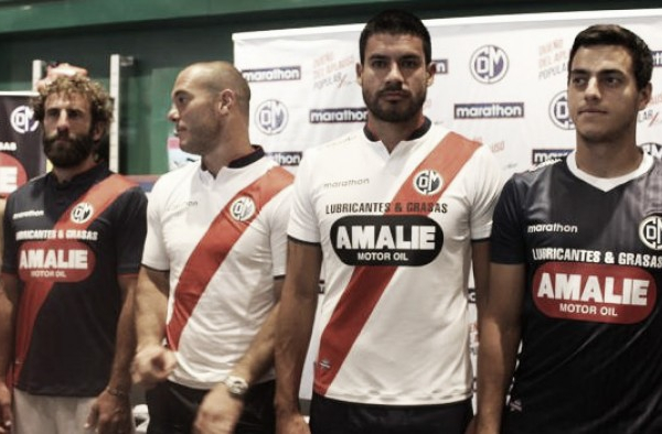 Deportivo Municipal presentó su camiseta 2016