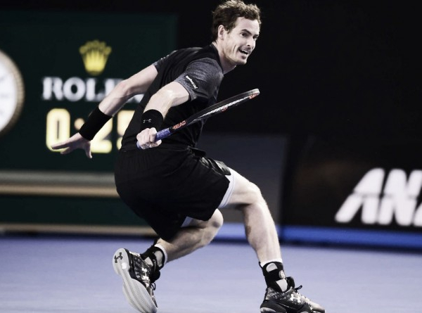 Australian Open, Murray regola Tomic in tre set (6-4 6-4 7-6)
