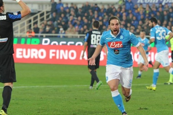Napoli - Atalanta, Serie A 2016 (2-1): sblocca e raddoppia Higuain, accorcia Freuler