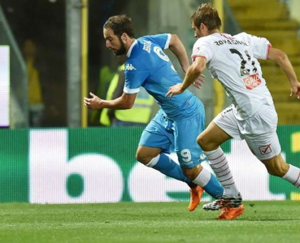 Risultato Napoli - Carpi, Serie A 2015/16 (1-0): sblocca Higuain dal dischetto