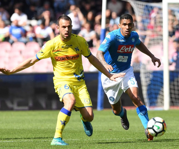 Milik-Diawara, il Napoli ribalta il Chievo in due minuti e torna a sperare