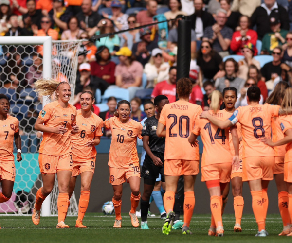 FIFA Women's World Cup: Netherlands 2-0 South Africa: Dutch ride South African wave to make a date with Spain