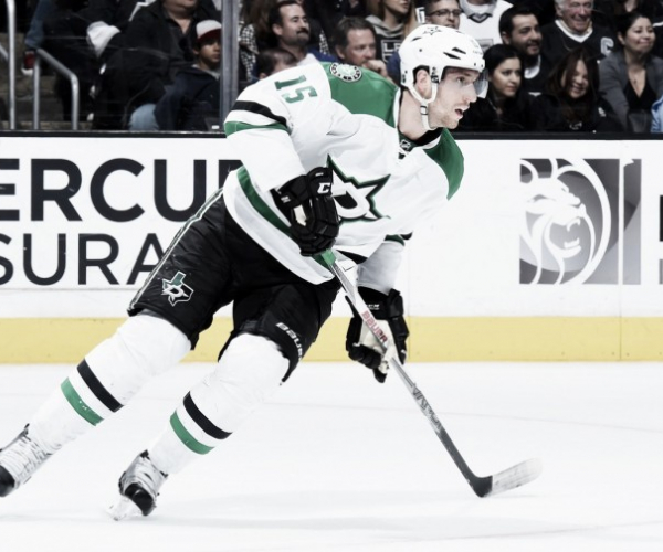 Dallas Stars use big second period to defeat Los Angeles Kings 6-3 at Frozen Fury