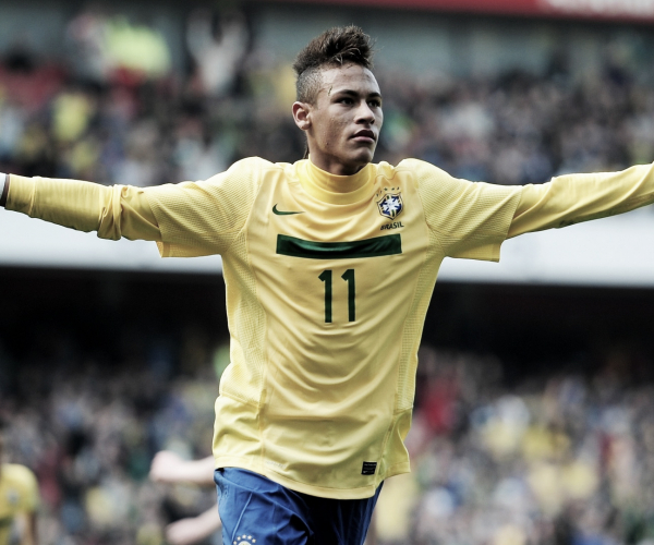 Officiel: Neymar annonce son transfert à Barcelone