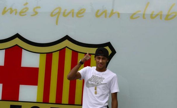 Denuncia contro il presidente del Barcellona Sandro Rosell. Quanto è costato Neymar?