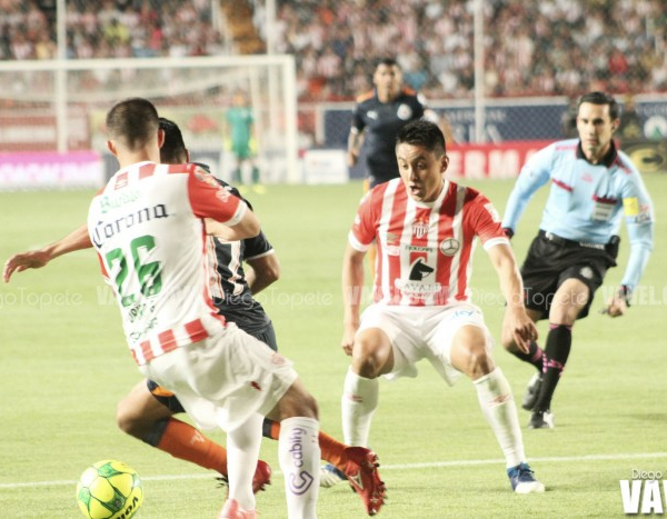 Necaxa se despide del torneo con empate ante Chivas