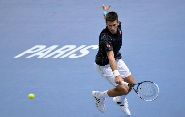 ATP Parigi-Bercy, esordio positivo per Djokovic e Wawrinka. Bene Simon, out Karlovic
