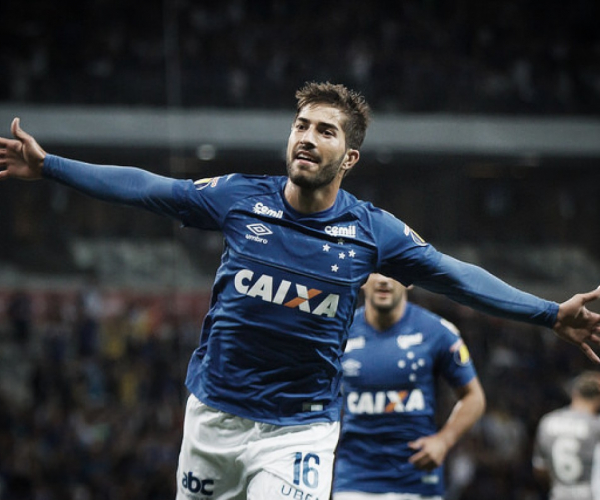 Em boa fase, Lucas Silva celebra gol e comenta sobre futuro: "Desejo é ficar no Cruzeiro"