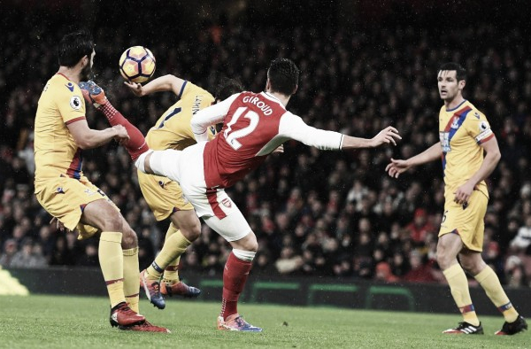 Premier League, Giroud incanta l'Emirates: l'Arsenal piega il Crystal Palace 2-0