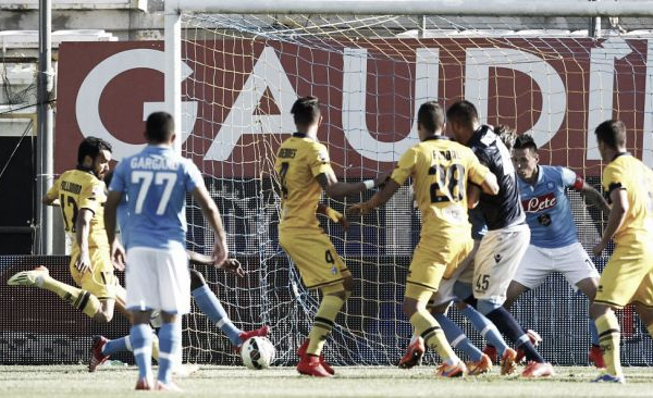Napoli, ancora rimpianti: a Parma finisce 2-2