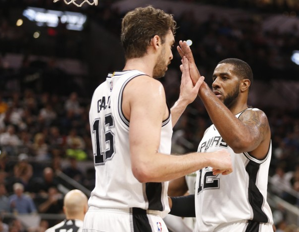 NBA - Nella notte di Tim Duncan, gli Spurs superano i Pelicans: Aldridge sugli scudi