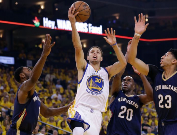 New Orleans Pelicans - Golden State Warriors Live Score in 2015 NBA Playoffs Game 2 (87-97)