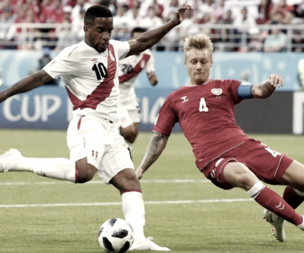 Perú domina, Dinamarca gana