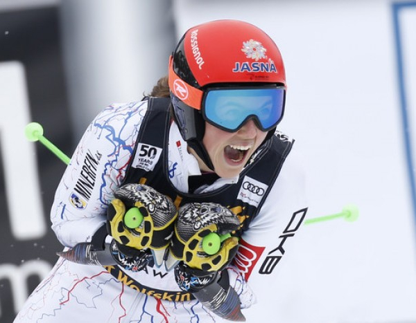 Sci Alpino, Aspen - Slalom femminile, 1° manche: Vlhova davanti, terza la Shiffrin