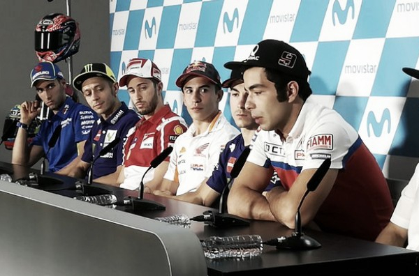 MotoGP, Aragon - Petrucci: "Obiettivo stare davanti a Zarco". Simeon: "L'anno prossimo sarà in MotoGP"