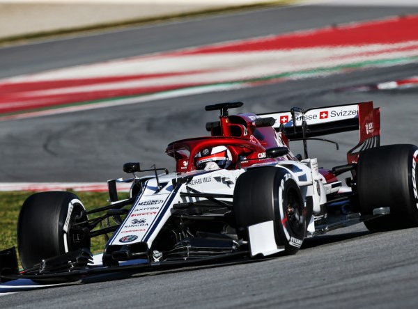 Formula 1 -  Raikkonen: "Possiamo arrivare sesti in gara"