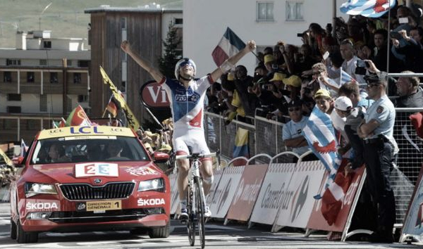 Tour de France, Froome resiste e vince la Grand Boucle. L'Alpe d'Huez a Pinot