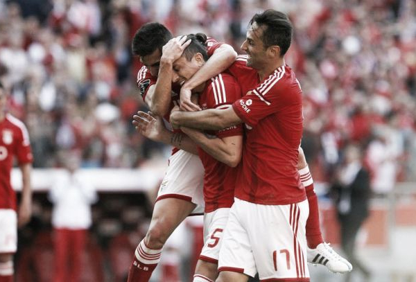 Benfica dominou e goleou Académica com tranquilidade