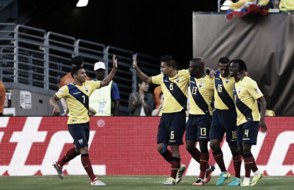 Ecuador continúa en la Copa América Centenario con una goleada
