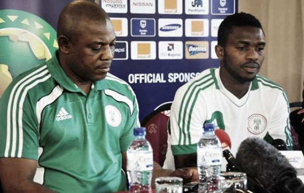 Stephen Keshi y Joseph Yobo dejan la selección de Nigeria