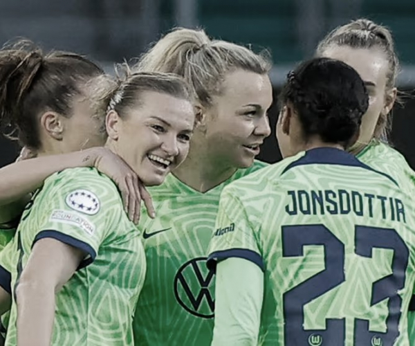 Wolfsburg arranca empate contra PSG e avança na Champions Feminina