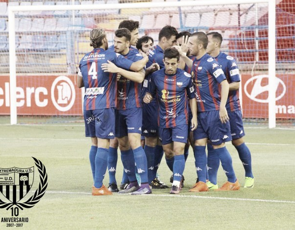 Previa Lorca Deportiva - Extremadura: progresar adecuadamente