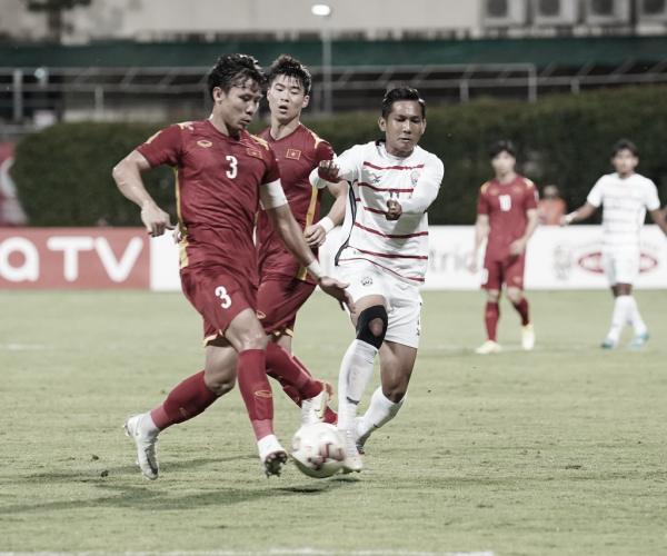Goals and Highlights: Laos 0-6 Vietnam in  AFF Mitsubishi Electric Cup