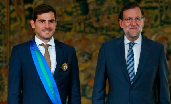 Iker Casillas recibió la Gran Cruz del Mérito Deportivo
