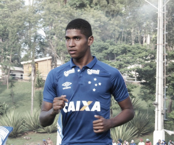 Raniel fala sobre infância sofrida e quer brilhar no Cruzeiro para ajudar família no Nordeste