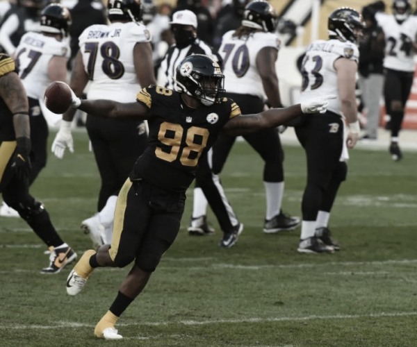 Steelers sofrem contra desfalcados Ravens, mas garantem vitória