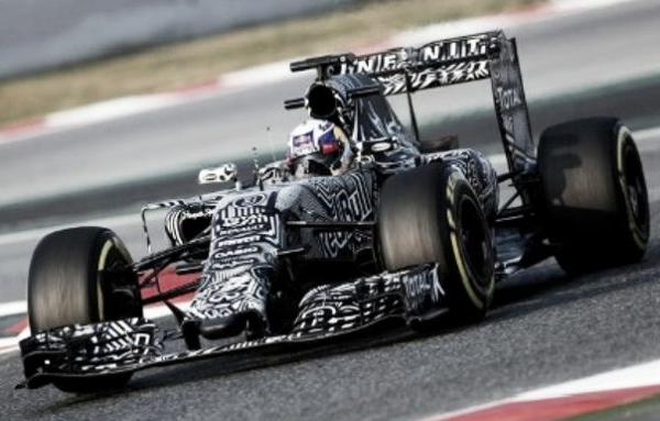 F1: Test Barcellona 1, Day 2. Red Bull davanti ma è il giorno della Mercedes. Ferrari ok