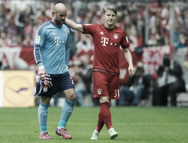 FC Bayern München 0-1 FC Augsburg: Bobadilla's strike keeps FCA in Europa League places