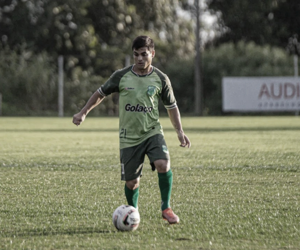 Renan Mota avalia fase vivida no Floresta e comenta projeções da equipe na Série C