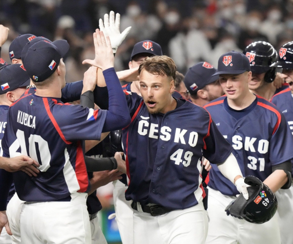 Resumen y Carreras del Japón 10-2 Republica Checa en el Clásico Mundial de Beisbol