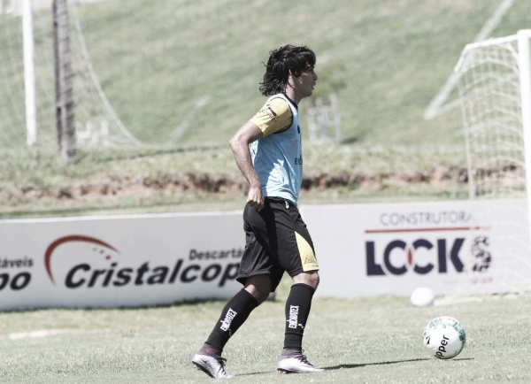 Desfalques fazem Roberto Cavalo improvisar nas duas laterais para jogo com Ceará