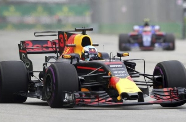Formula 1 - Riscossa Ricciardo nella FP2 in Messico