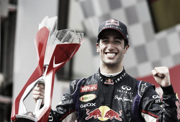 Ricciardo ganha electrizante GP do Canadá