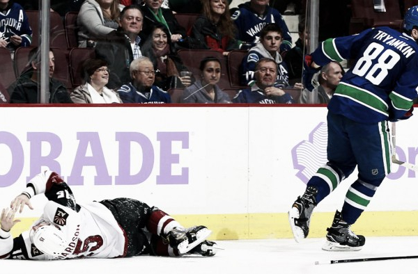 Arizona Coyotes lose another overtime game to Vancouver Canucks