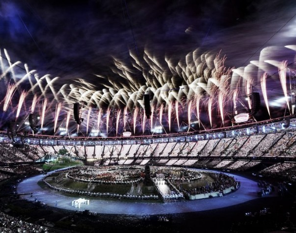 Rio 2016, la cerimonia d'apertura spegne le polemiche per una notte