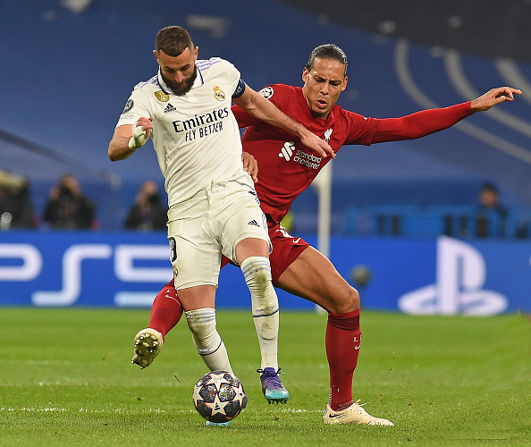 Karim Benzema leads Real Madrid past Liverpool to reach Champions League quarterfinals