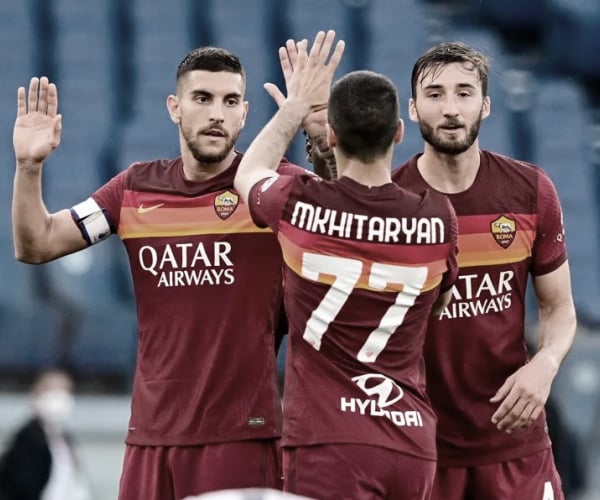 
À espera de Mourinho, Roma
goleia lanterna Crotone pelo Campeonato Italiano