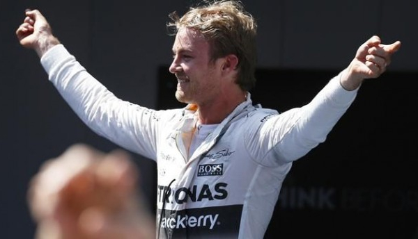 FP2, Rosberg brilla nelle luci di Abu Dhabi