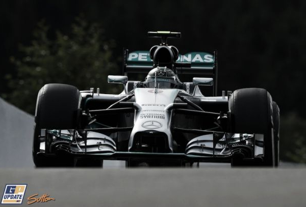 Mercedes continúa con su dominio en la vuelta de la Fórmula 1