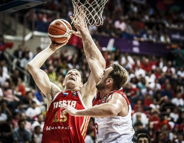 EuroBasket 2017 - Mozgov e Shved trascinano la Russia: Turchia al tappeto e Istanbul sbancata