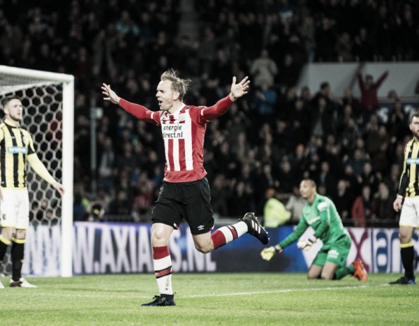 Eredivisie: pari Ajax, allunga il Feyenoord. In zona retrocessione perdono tutte