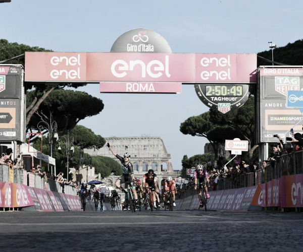 Giro d'Italia, Roma incorona Froome. L'ultimo sprint è di Sam Bennett