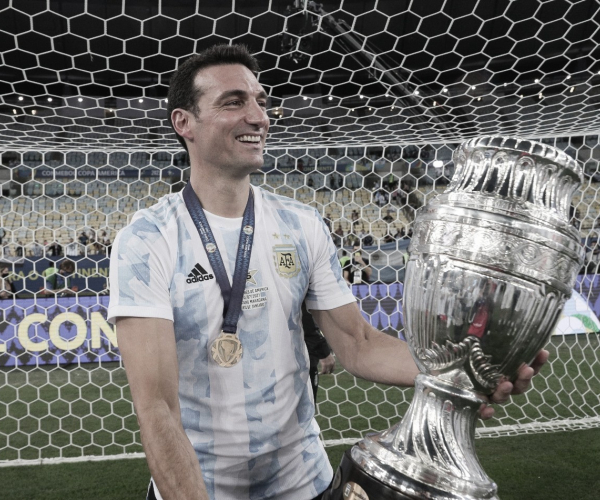 Scaloni valoriza orgulho e DNA argentino após título e exalta Messi: "Maior de todos os tempos"