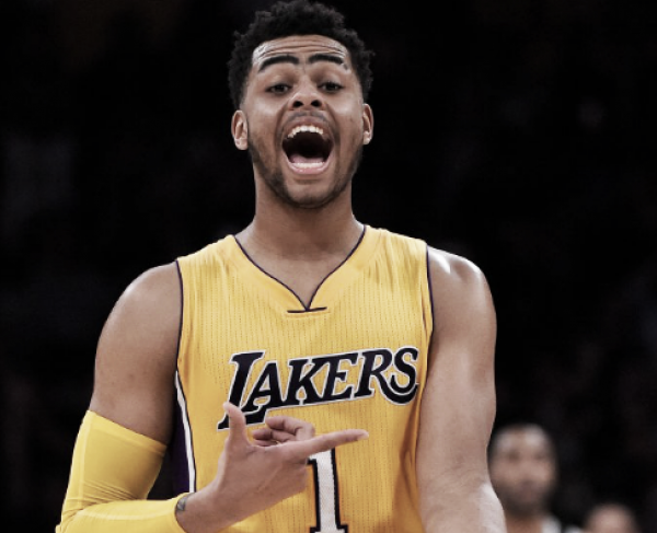 Los Angeles Lakers trade D'Angelo Russell, Timofey Mozgov to Brooklyn Nets for Brook Lopez, first-round pick